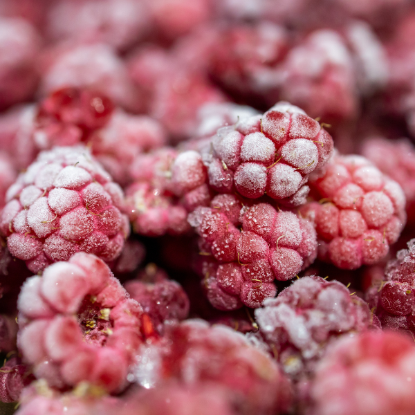 Frozen fruit is frozen shortly after it’s harvested, therefore packed full of vitamins, minerals and antioxidants. Stock up and add to your smoothies, compotes, yoghurt or porridge.