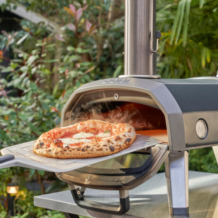 Ooni Karu 12G Multi-Fuel Pizza Oven6